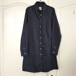 Brooks Brothers 346 denim dress size 4 navy and white pin stripe fitted